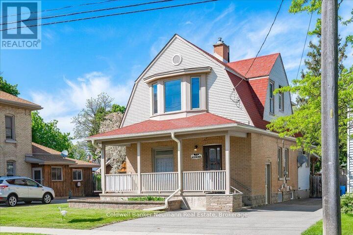 Property Photo:  73 Terrace Hill Street  ON N3R 1G2 