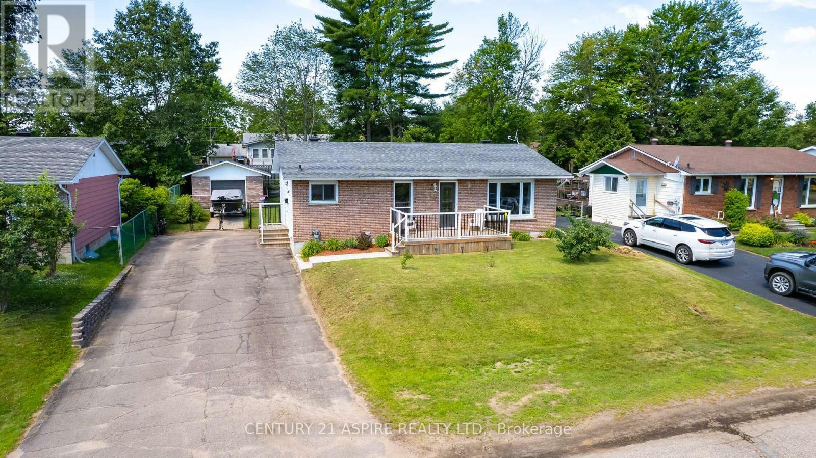 Property Photo: 93 Hemlock Street ON K8H 3C3