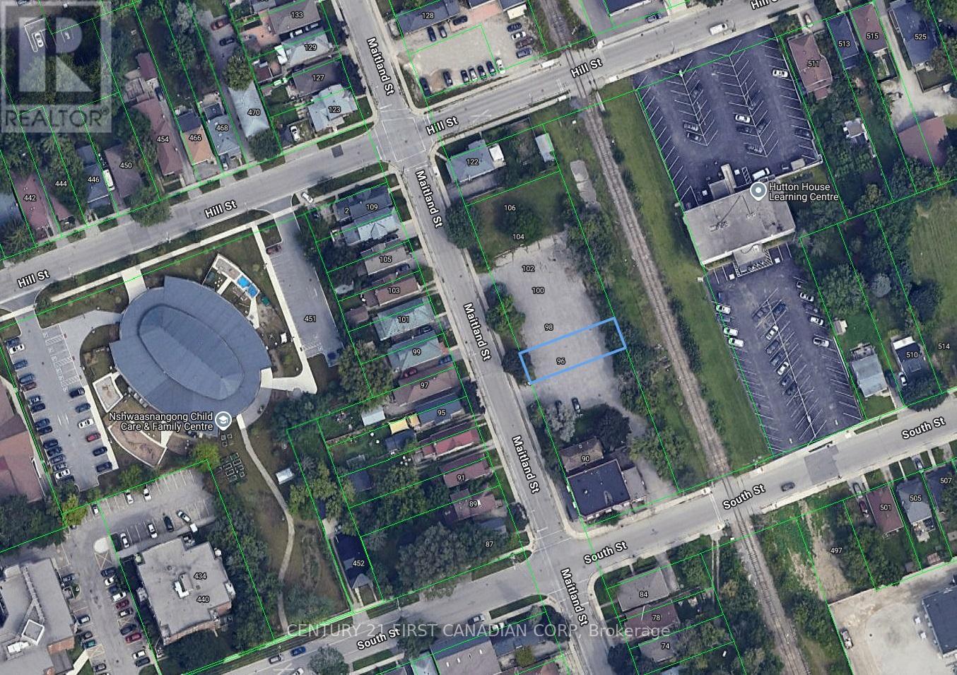 Property Photo:  96 & 98 Maitland Street  ON N6B 2X4 