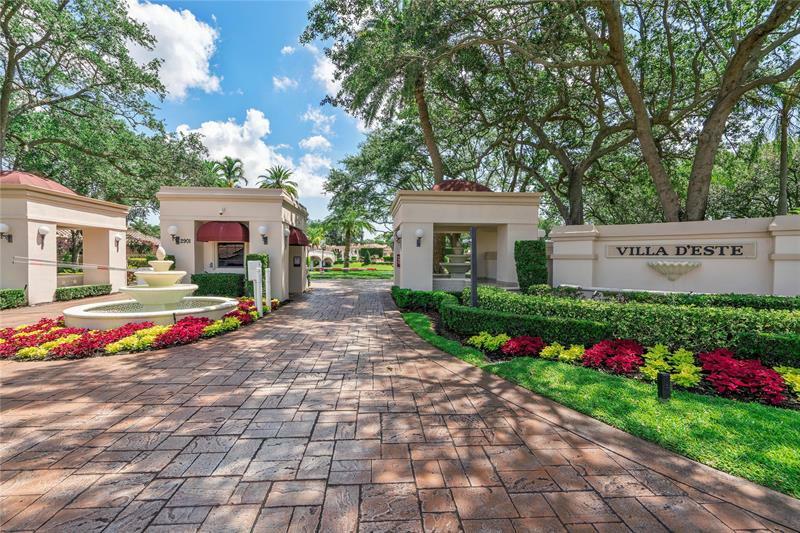 Property Photo:  3008 N Deer Creek Via Napoli  FL 33442 