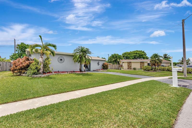 Property Photo: 2480 NW 94th Ter FL 33322