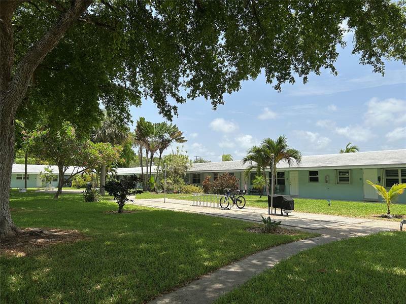 Property Photo: 3801 NE 22nd Ter 9 FL 33064