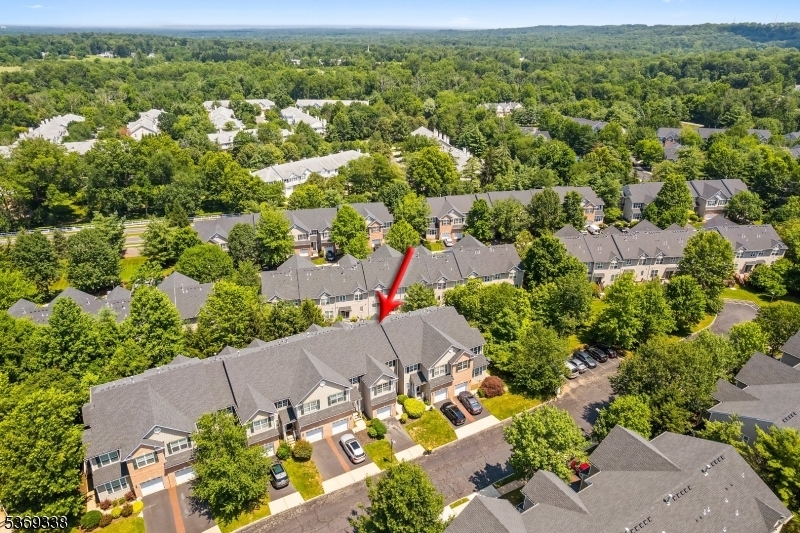 Property Photo: 33 Kennedy Ct NJ 08540