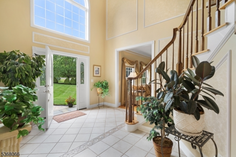 Property Photo: 1 Country Oaks Rd NJ 08833