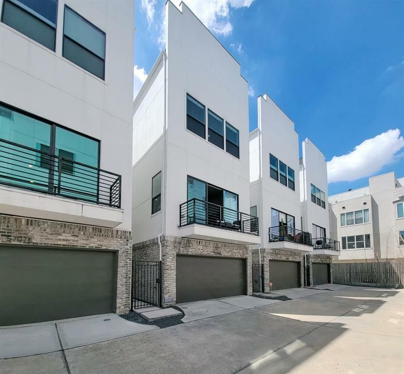 Property Photo: 5709 Larkin Street A TX 77007