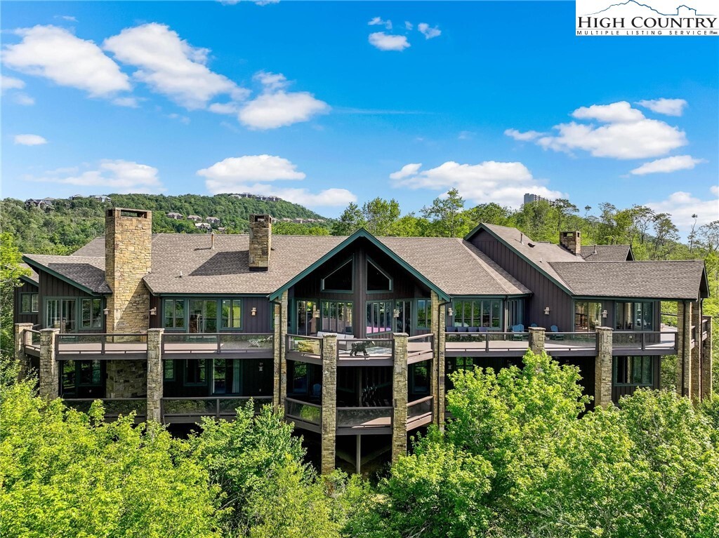Property Photo:  1705 Forest Ridge Drive  NC 28646 