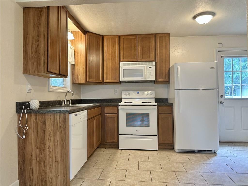 Property Photo: 400 Webster Street MO 64601