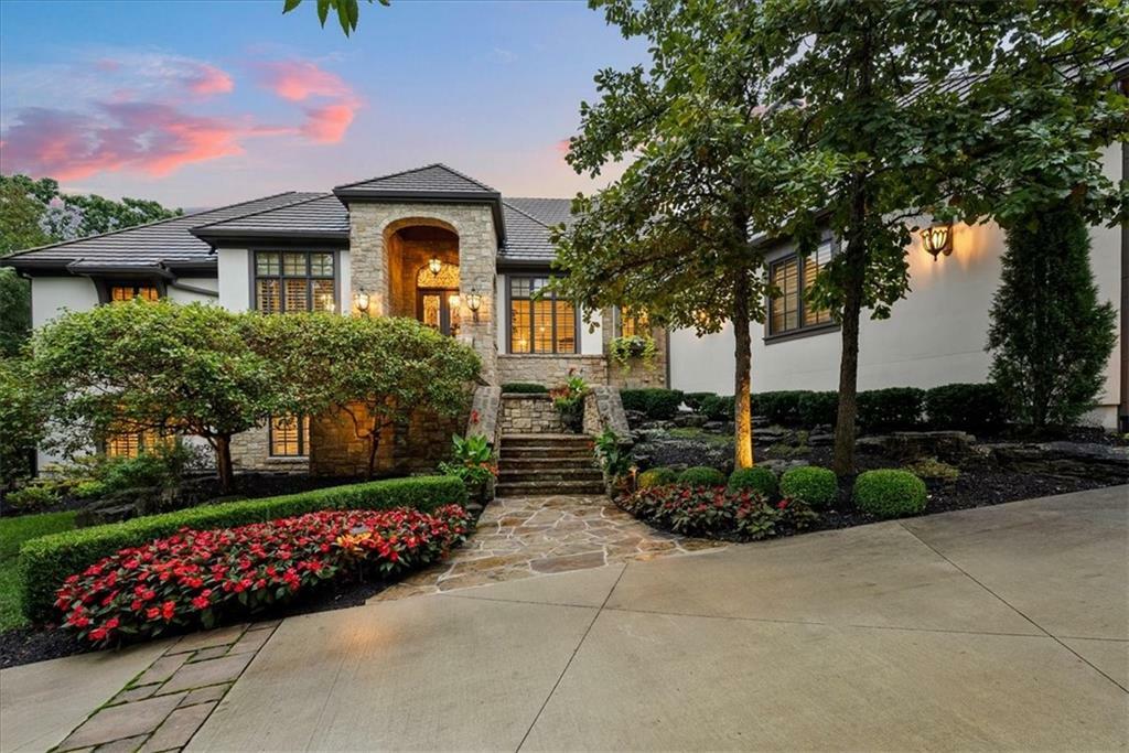200 Hever Knoll Street  Loch Lloyd MO 64012 photo