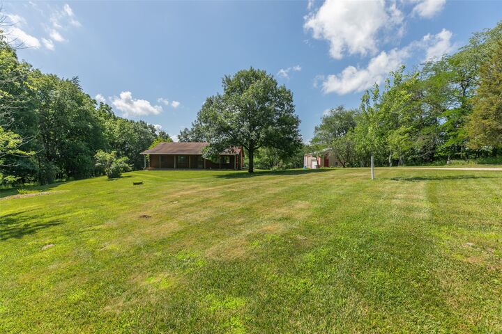 Property Photo: 27932 337th Court IA 50003