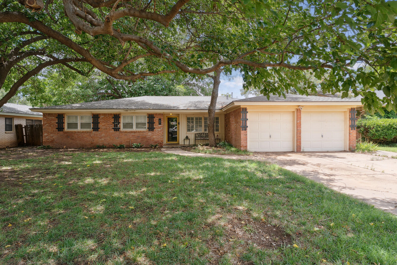 Property Photo: 6006 Oxford Avenue TX 79413