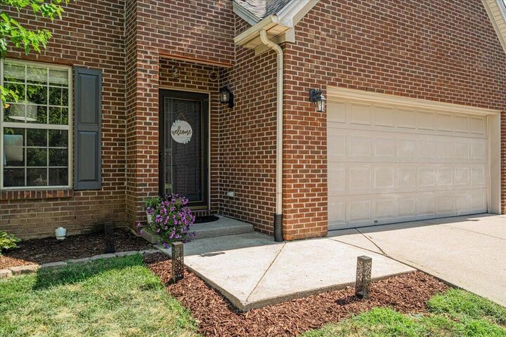 Property Photo: 545 Newbury Way KY 40514