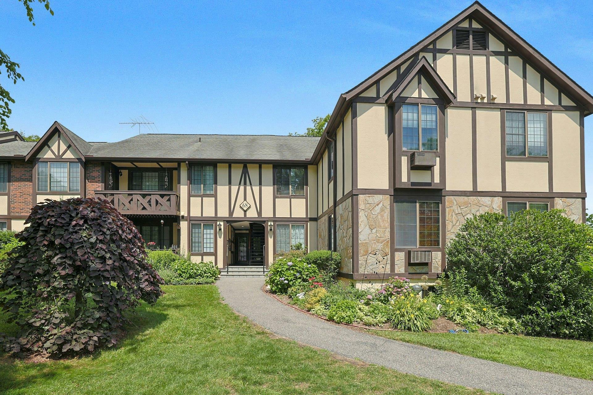 Property Photo: 68 Foxwood Drive 4 NY 10570