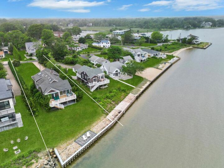 Property Photo:  15 Bayside Avenue  NY 11942 