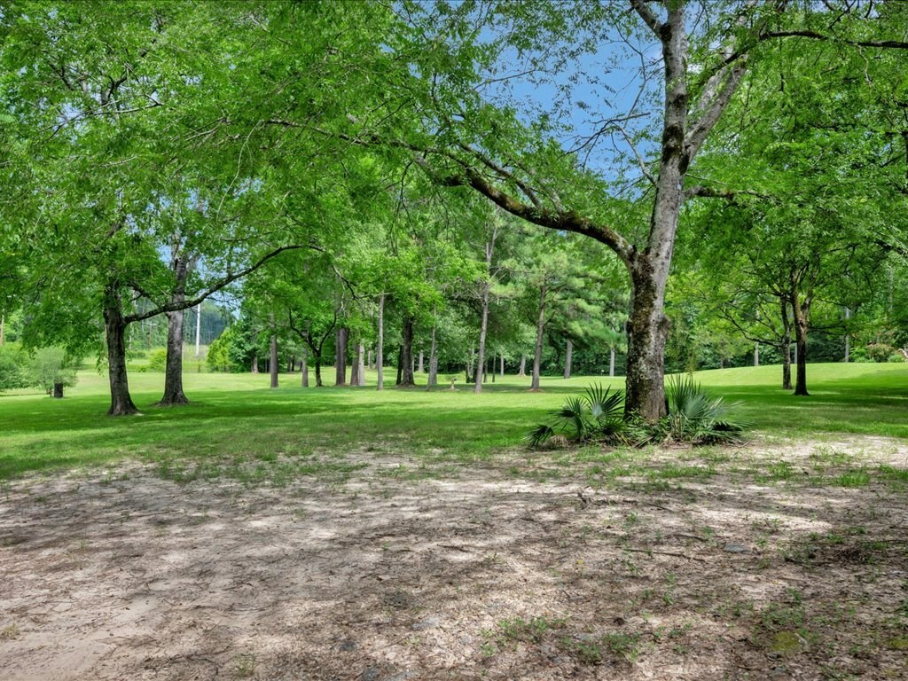 Property Photo:  2104 Brentwood Drive  TX 75901 