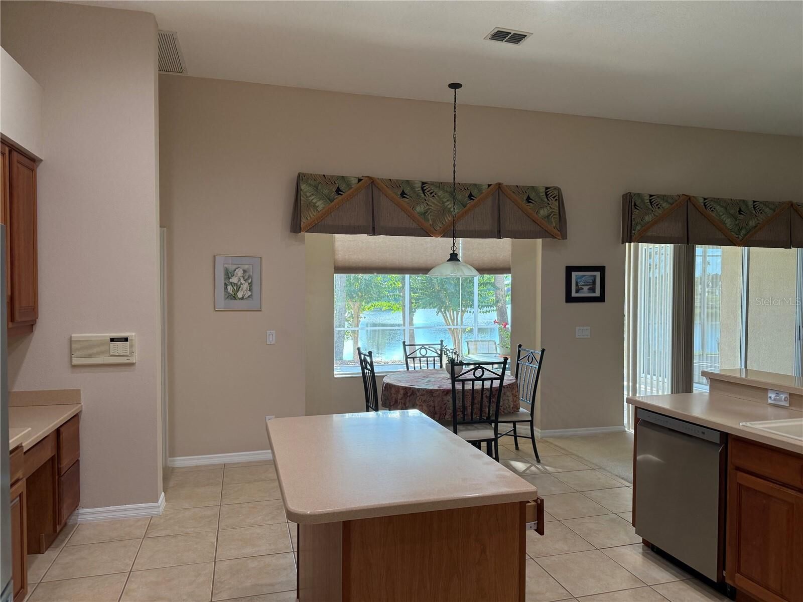 Property Photo:  106 Winghurst Boulevard  FL 32828 