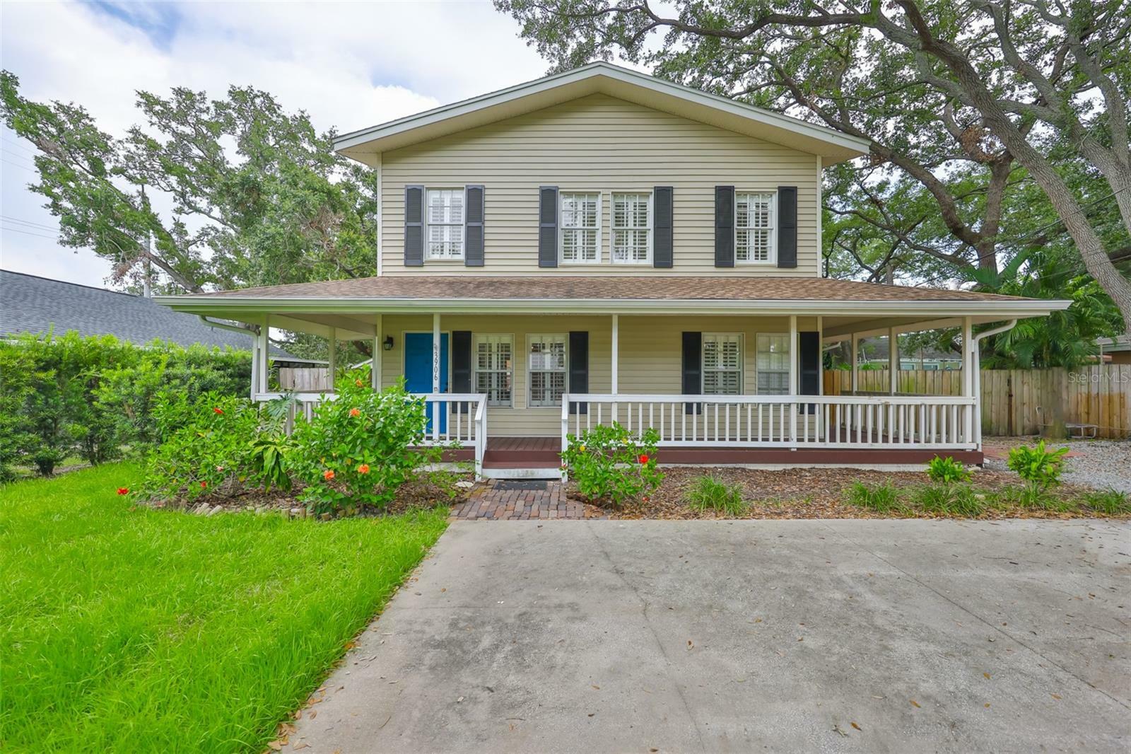 Property Photo: 3906 W San Luis Street FL 33629