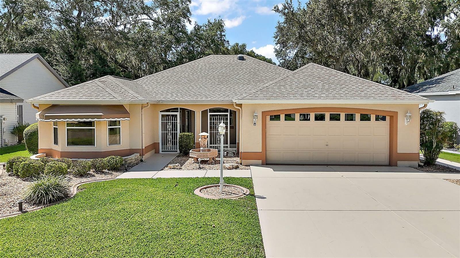 Property Photo: 1512 Cervantes Place FL 32159