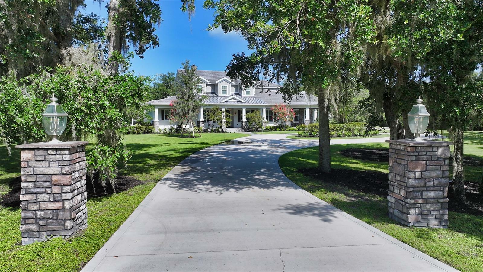 Property Photo: 6050 Saddle Oak Trail FL 34241