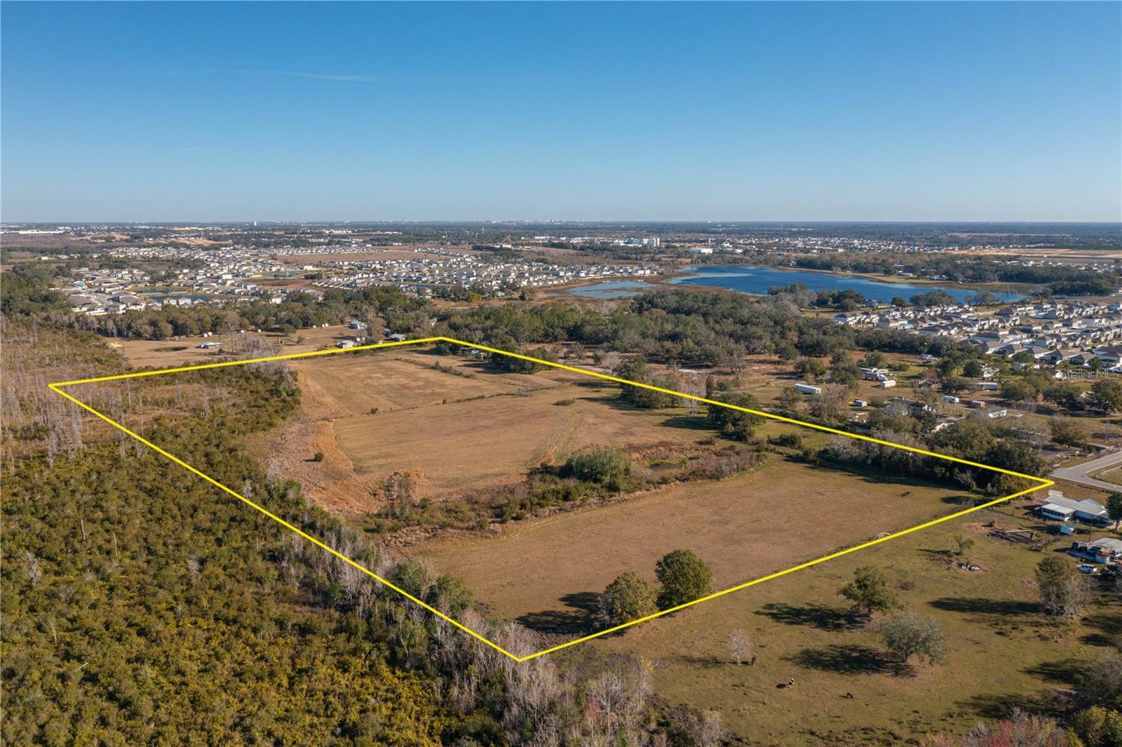 Property Photo:  601 Diamond Acres Road  FL 33837 
