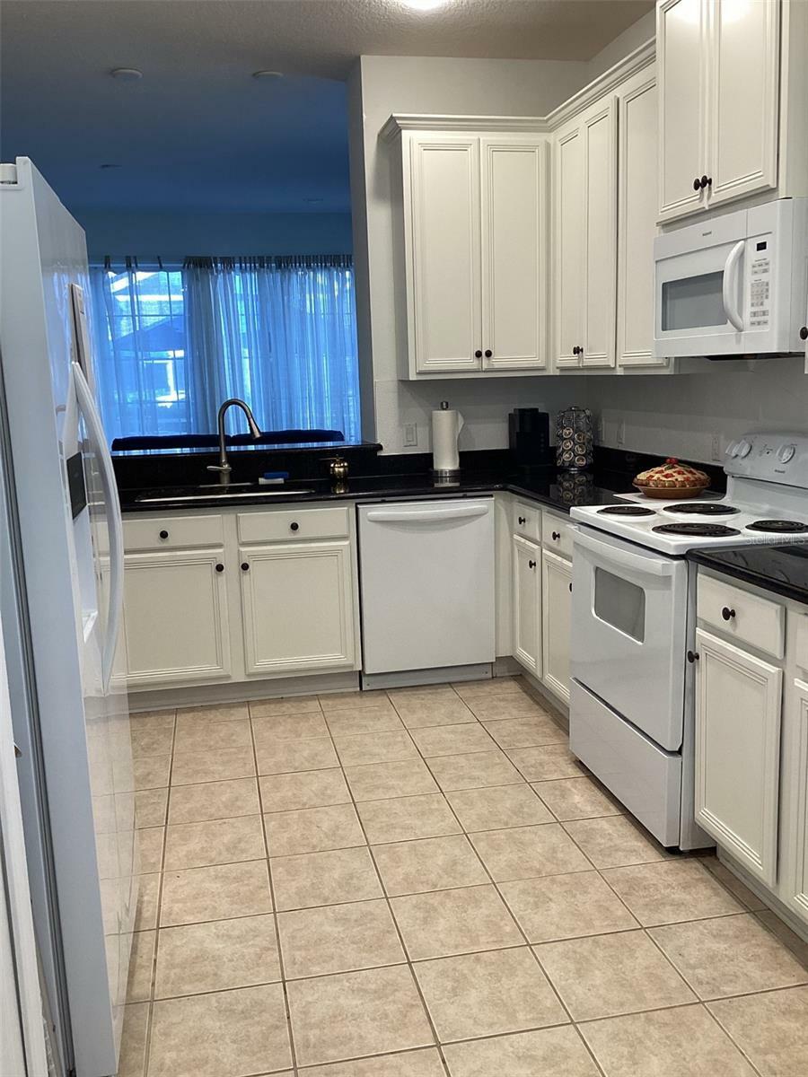 Property Photo: 5320 Golden Isles Drive FL 33572