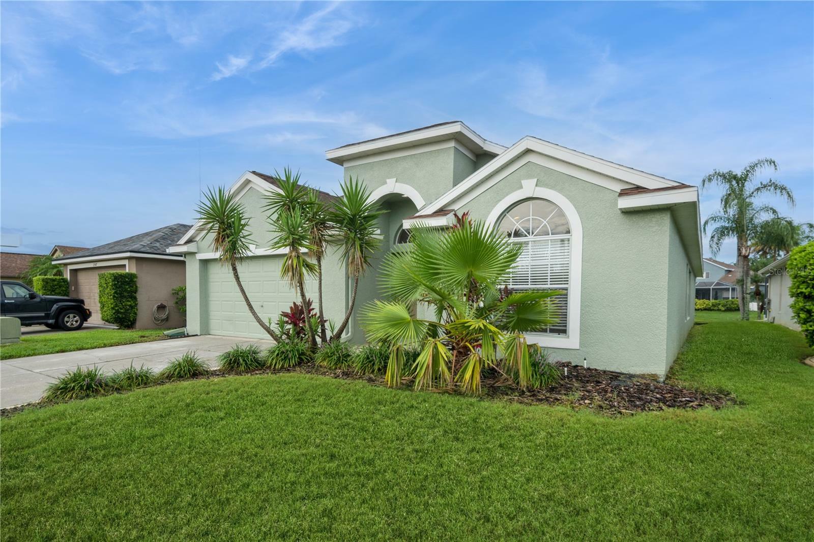 Property Photo: 2511 Indian Key Drive FL 34691