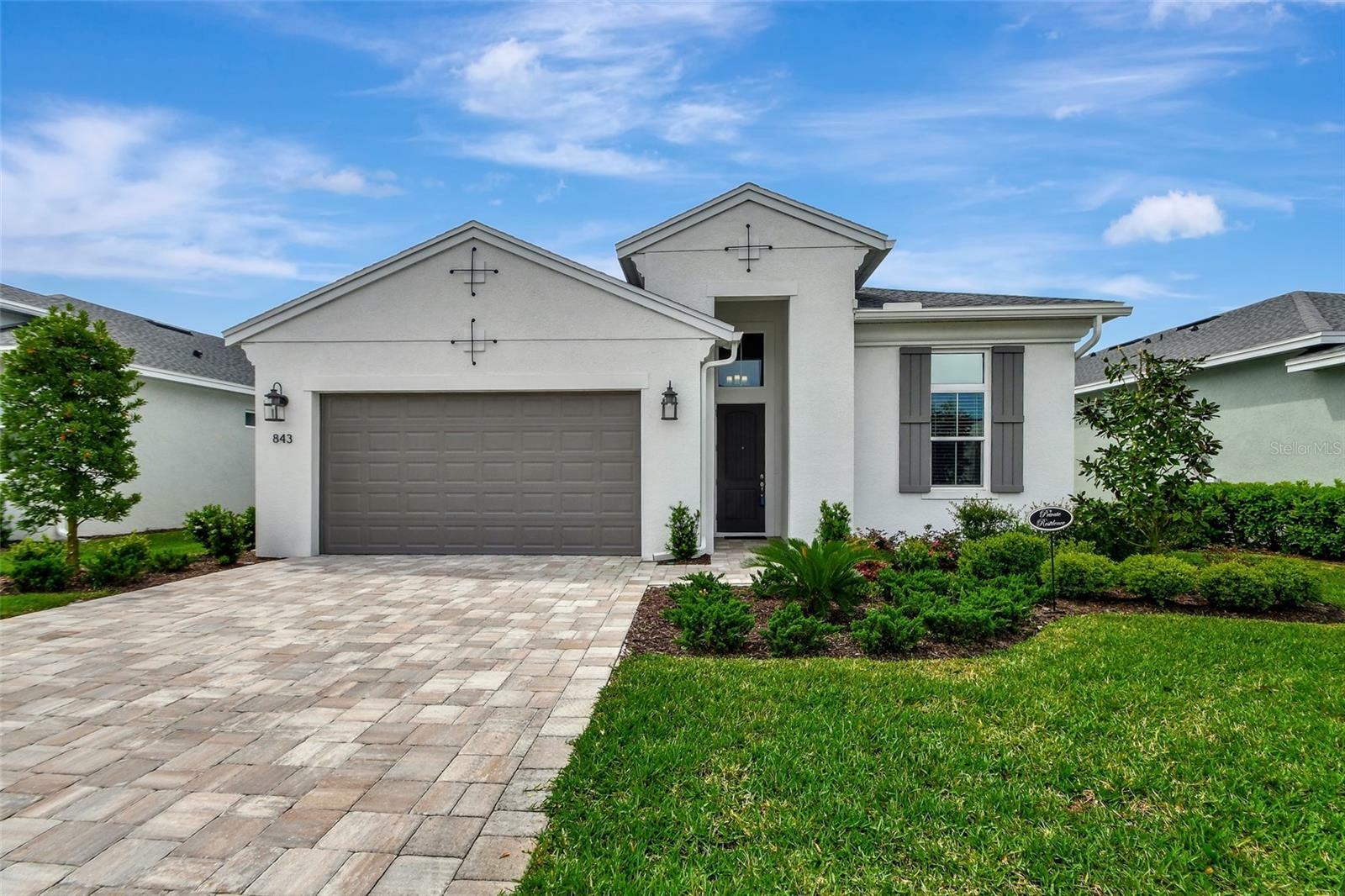 Property Photo: 843 Liliana Drive FL 32724