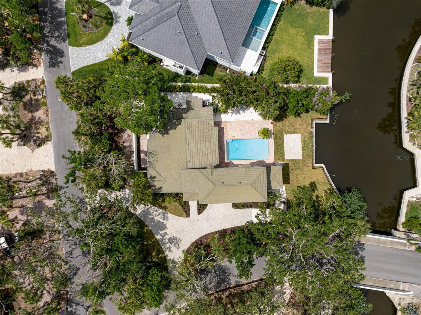 Property Photo: 4831 Primrose Path FL 34242