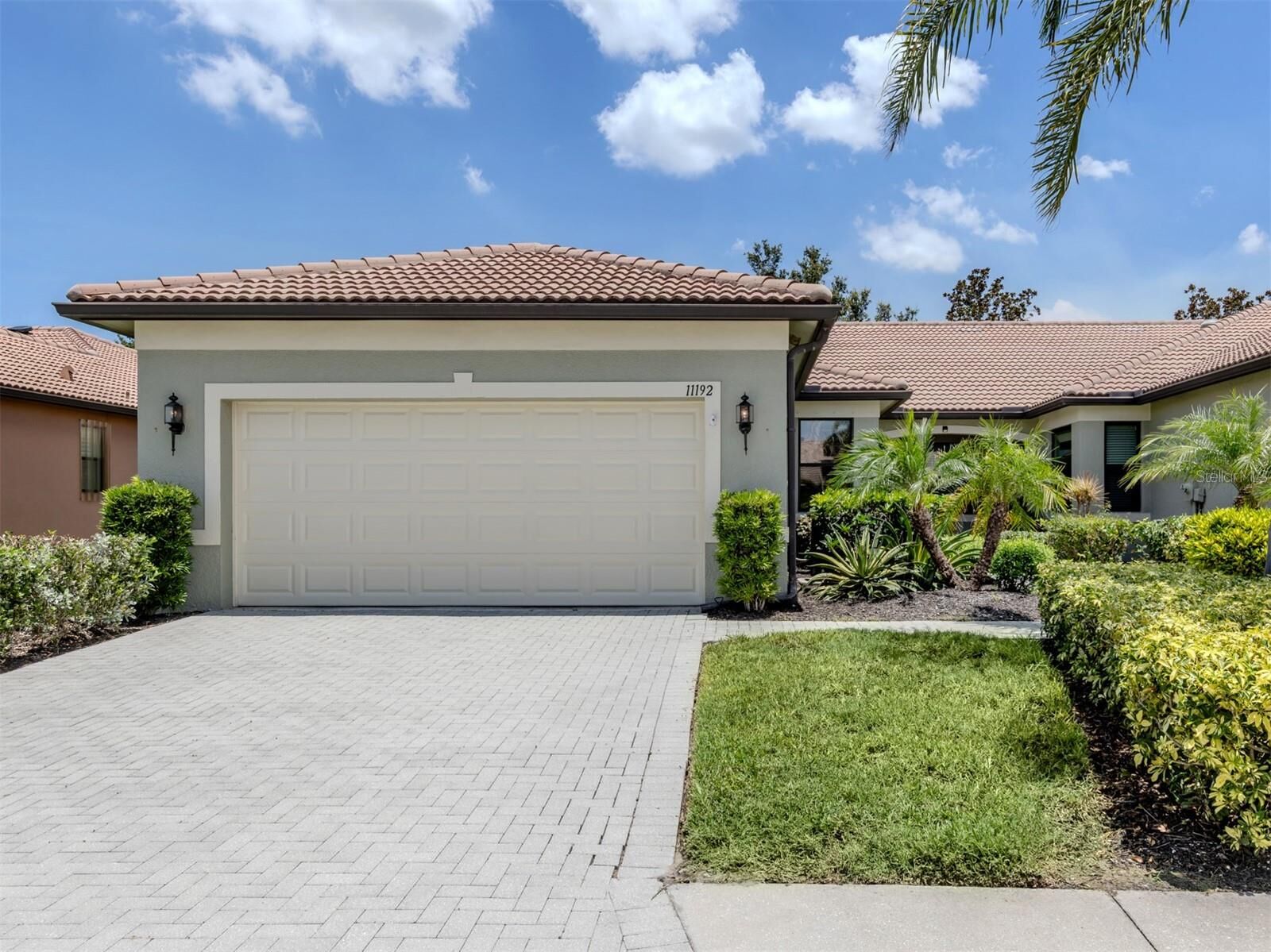 Property Photo:  11192 Campazzo Drive  FL 34292 