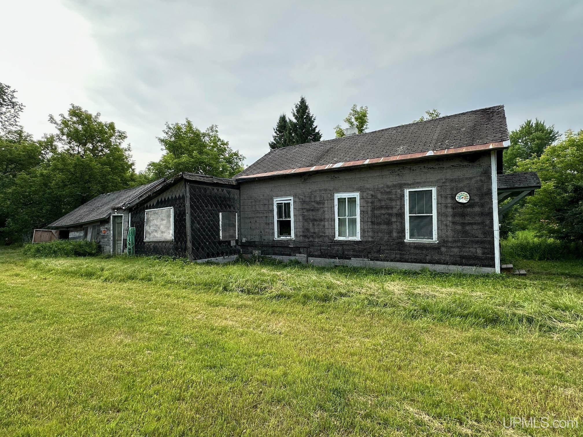Property Photo:  798 S Cedar Street  MI 49925-0000 