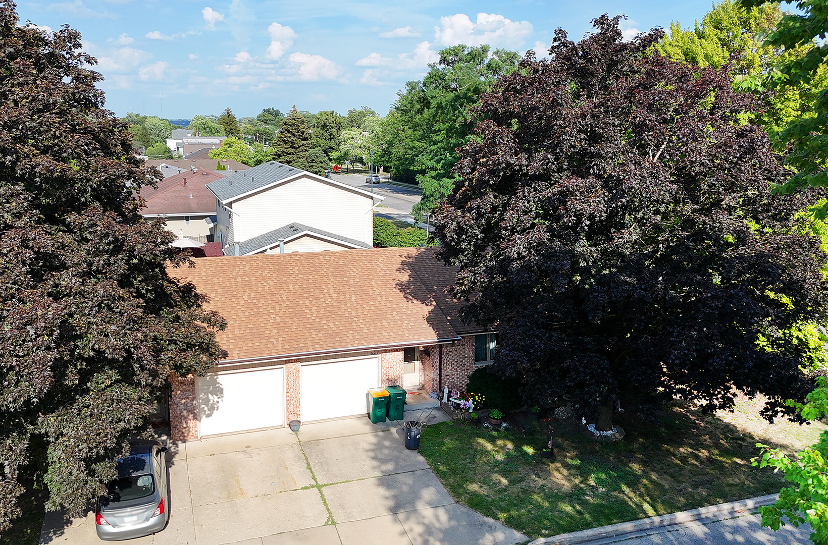 Property Photo:  829 Horseshoe Drive  IL 60435 