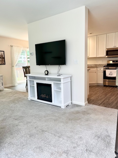 Property Photo: 7031 Country Club Hills Drive IL 60020