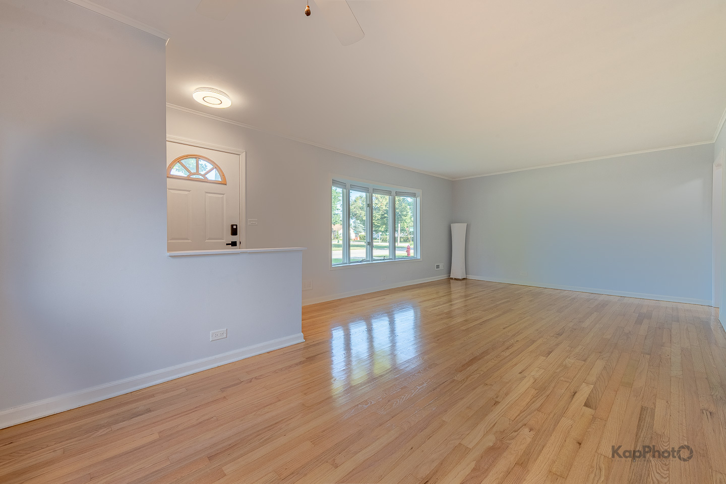 Property Photo: 1215 Webster Lane IL 60018