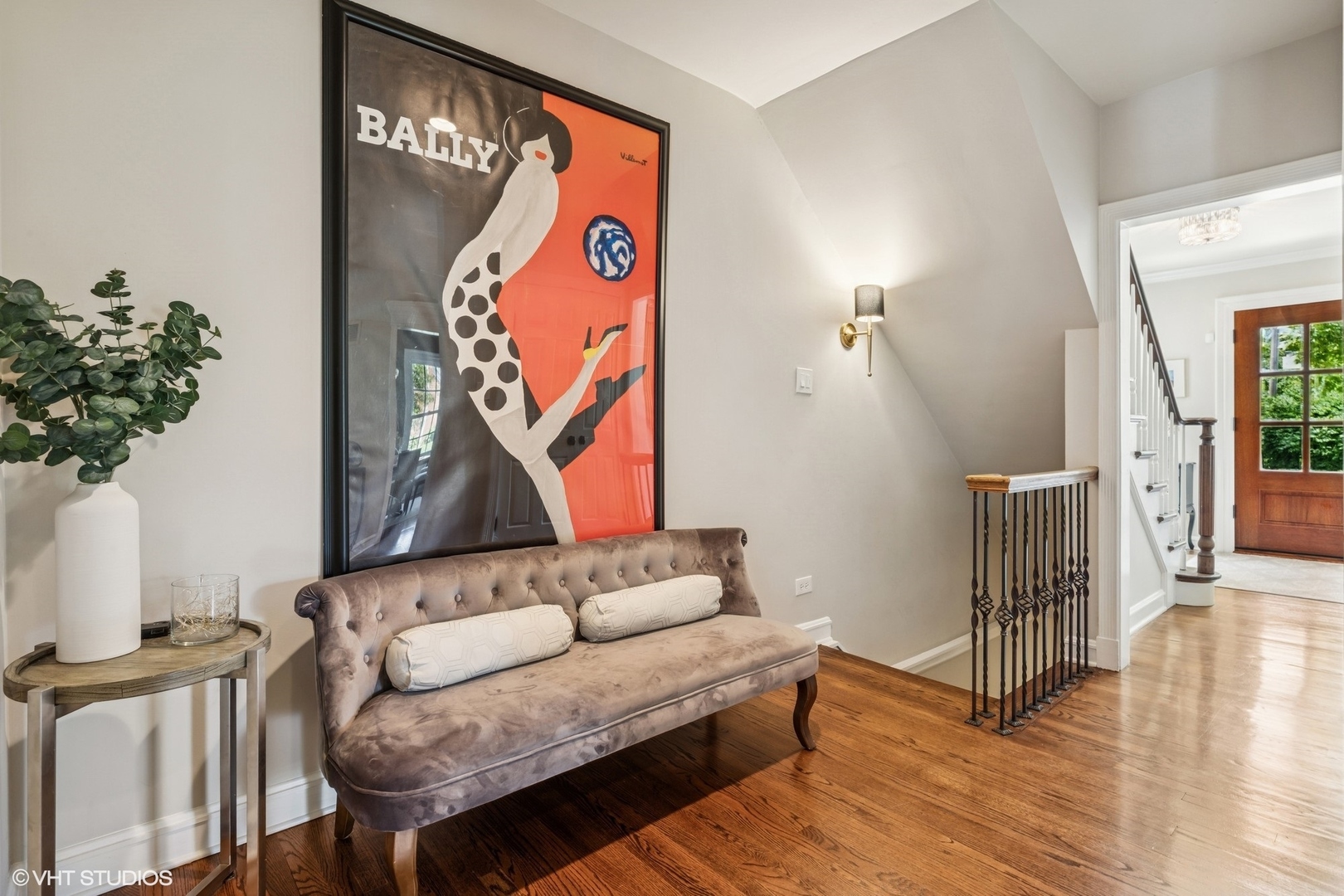 Property Photo:  423 S Beverly Lane  IL 60005 