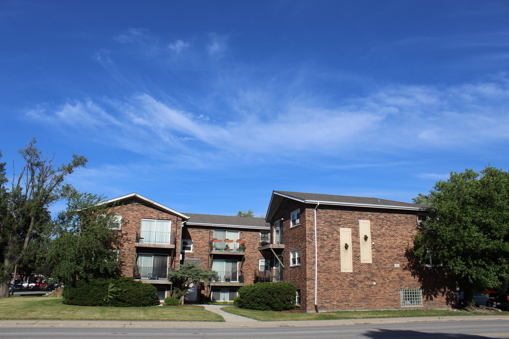 Property Photo: 4545 Prescott Avenue 103 IL 60534