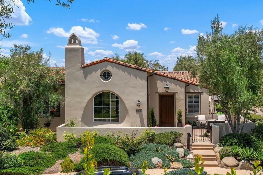 Property Photo: 8126 Santaluz Village Green North CA 92127
