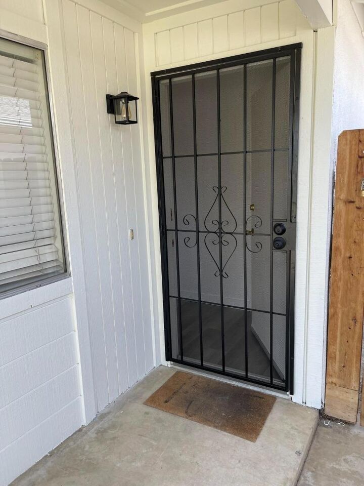Property Photo:  4438 W Feemster Avenue  CA 93277 