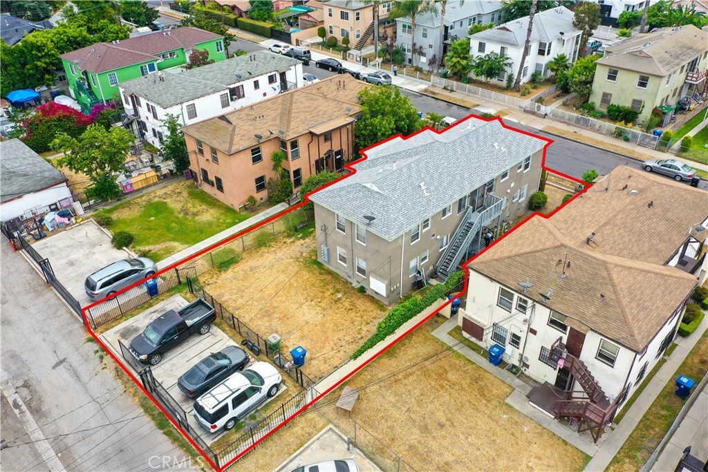 Property Photo:  1931 W 35th Street  CA 90018 