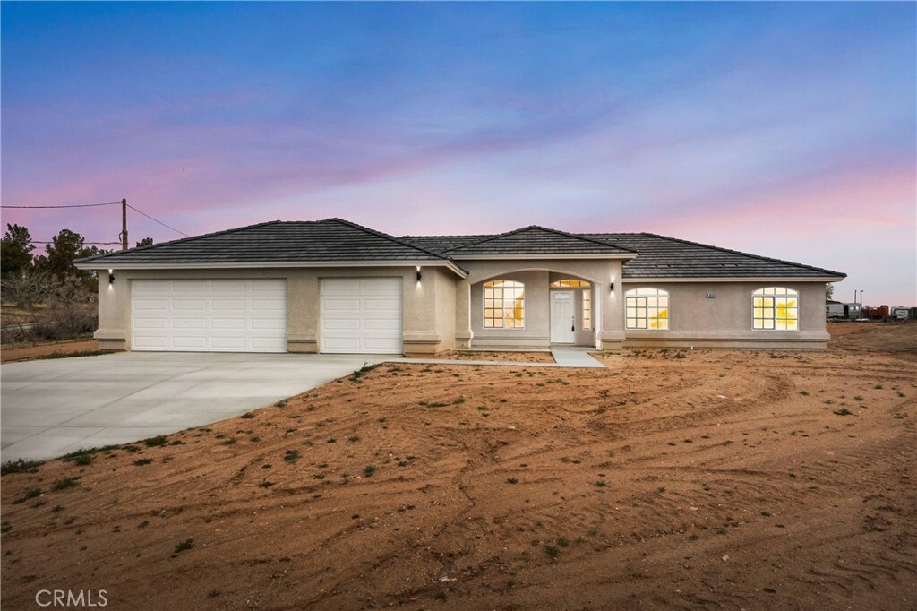 18420 Wisteria Street  Hesperia CA 92345 photo