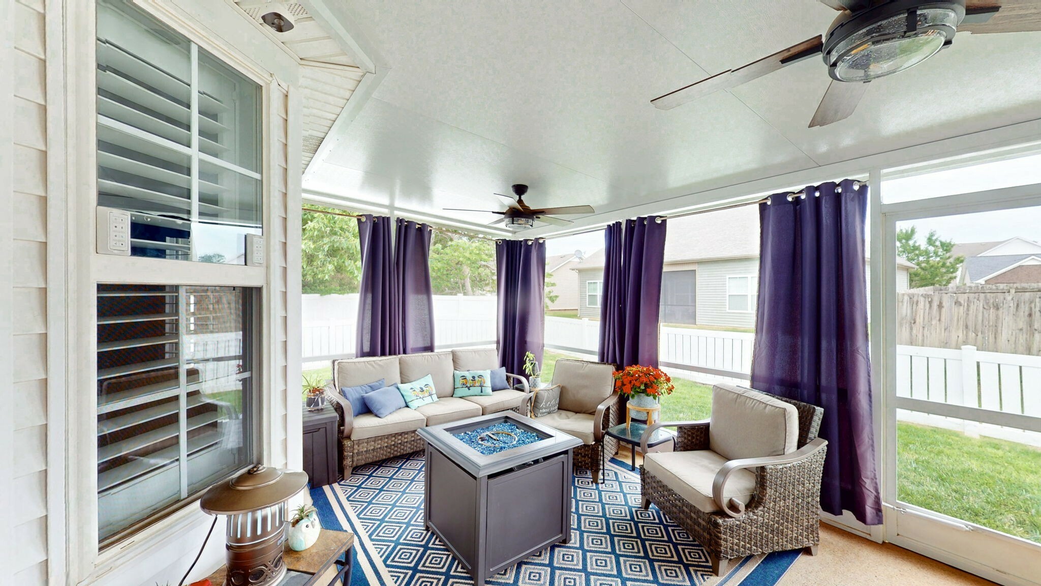 Property Photo: 2111 Saint Andrews Dr TN 37128