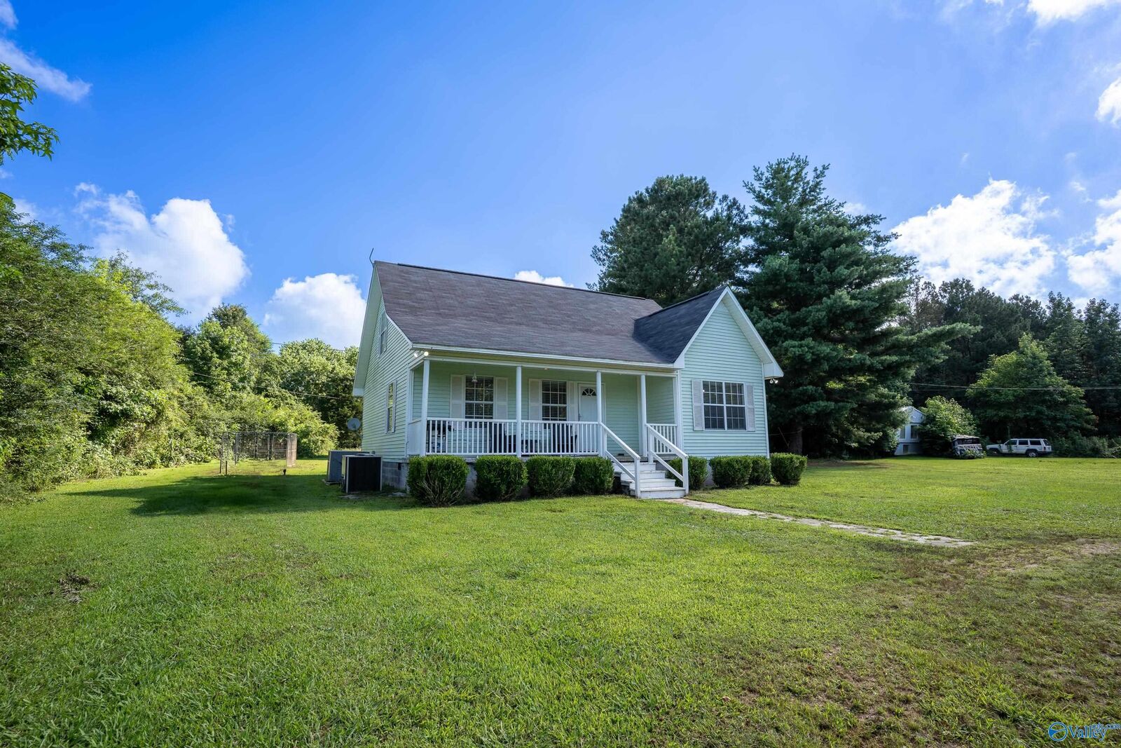 Property Photo:  519 Frost Circle  AL 35978 