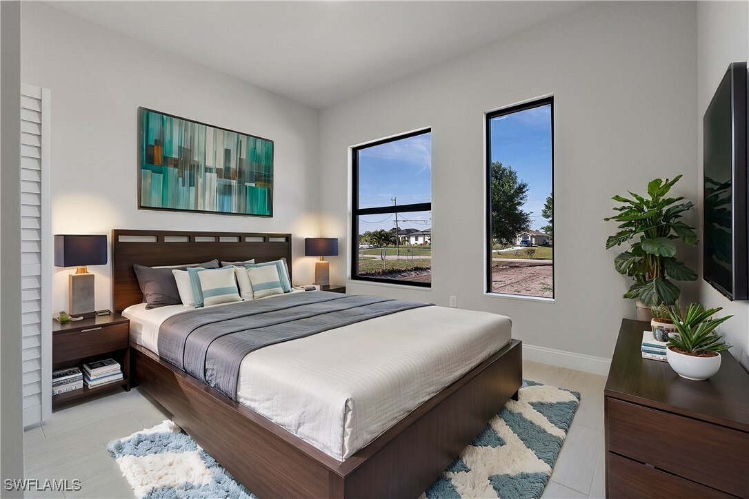 Property Photo: 3702 66th Avenue NE FL 34120