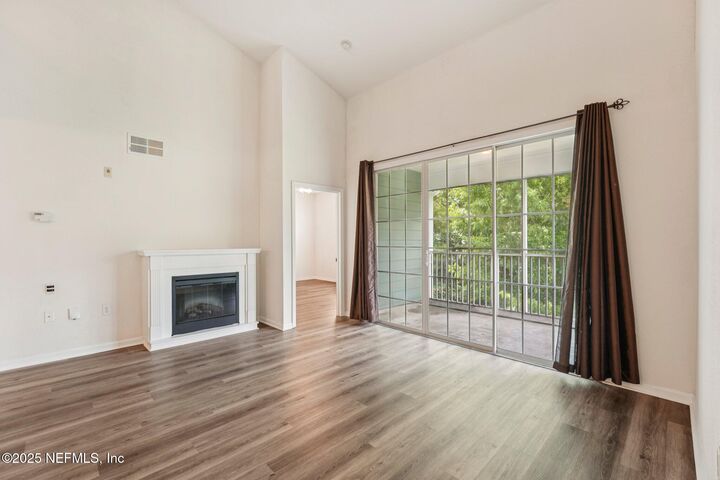 Property Photo: 8550 Touchton Road 2038 FL 32216