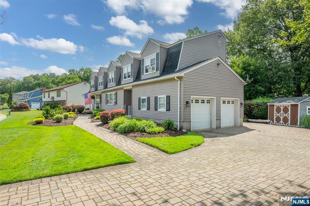 Property Photo:  11 Northgate  NJ 07465 