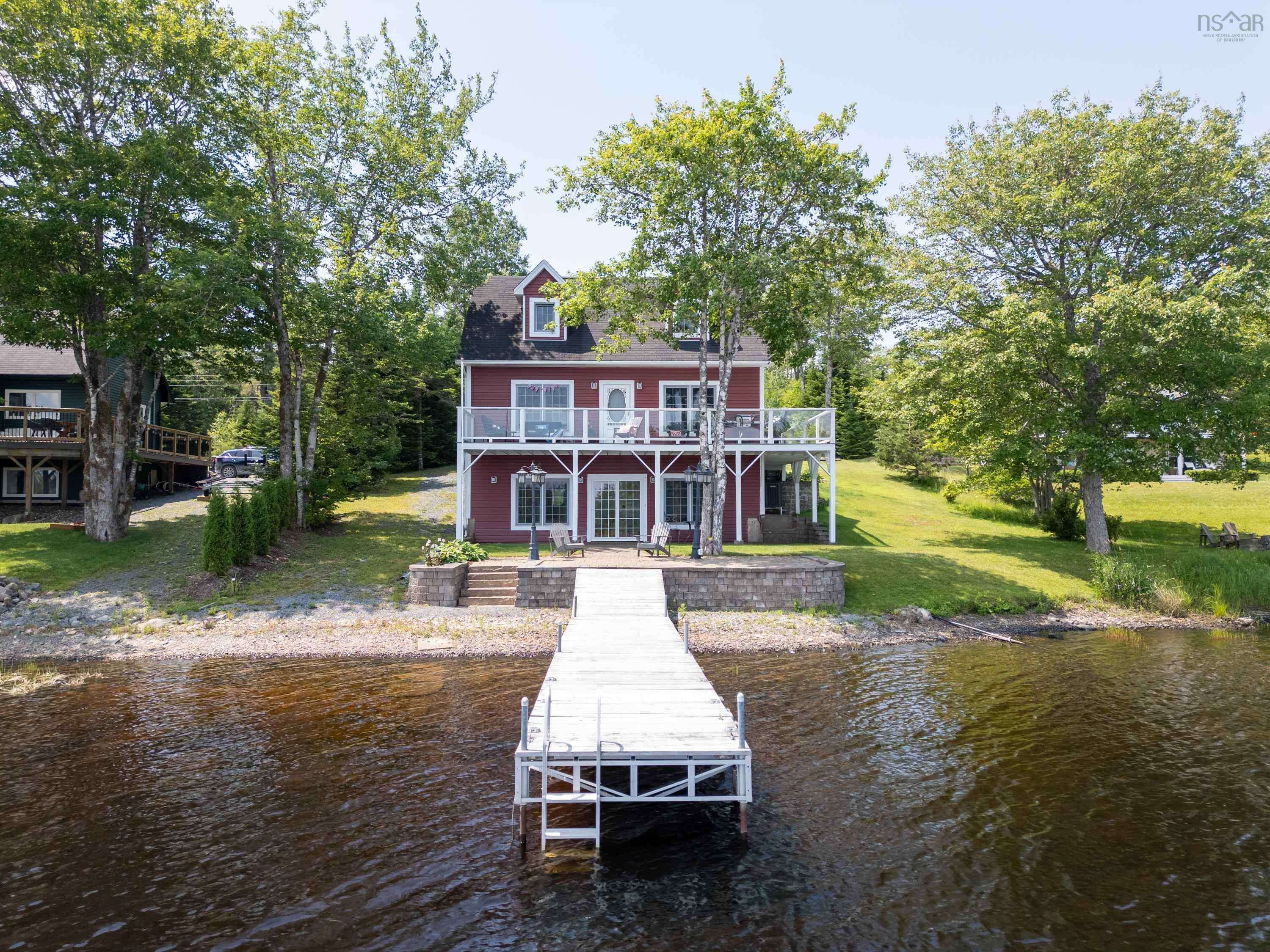 Property Photo: 63 Cockscomb Lake Drive NS B0N 1Z0