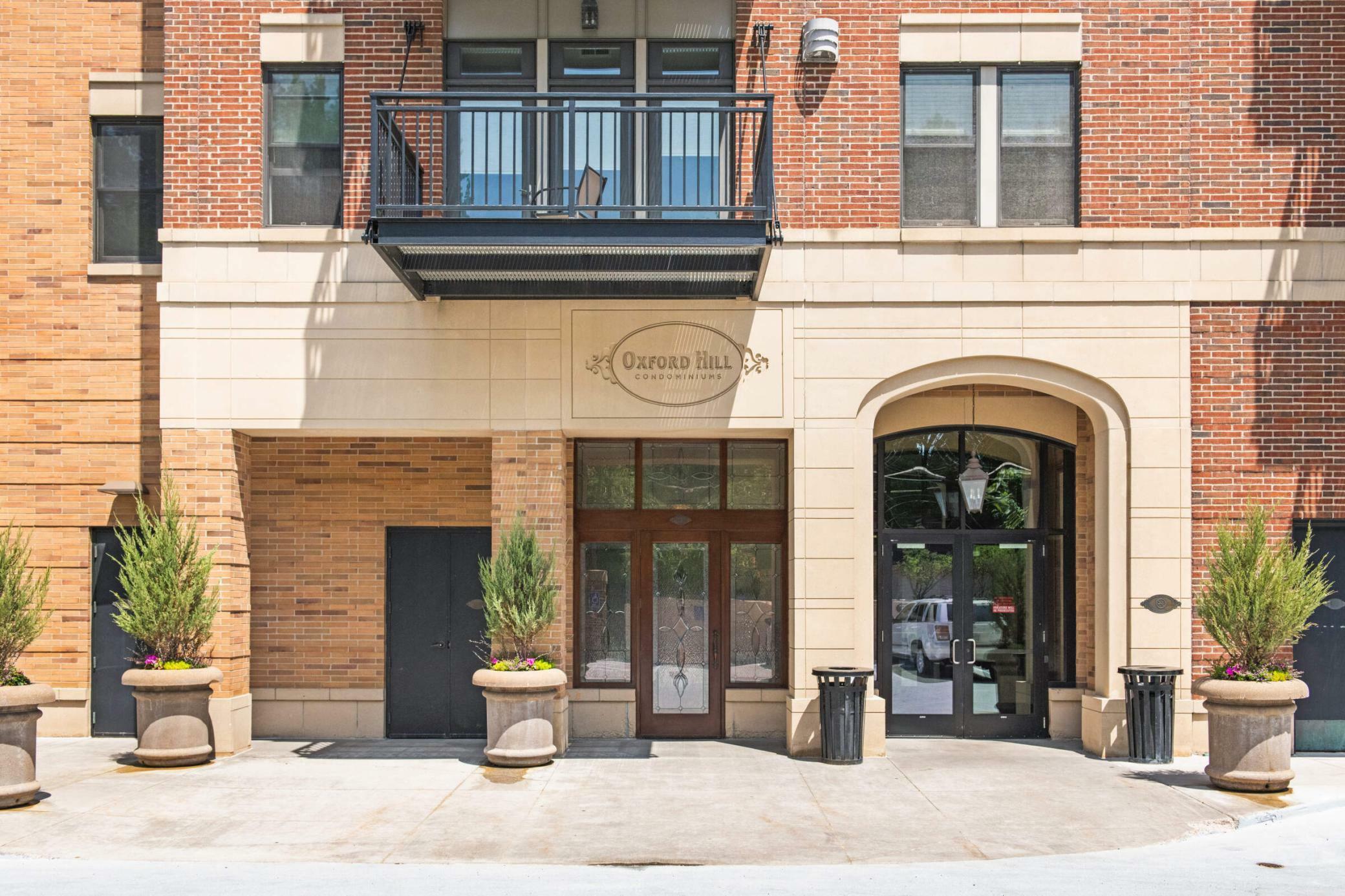 Property Photo: 1060 Grand Avenue 411 MN 55105