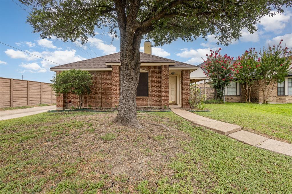 Property Photo: 1521 Wheatfield Court TX 75149