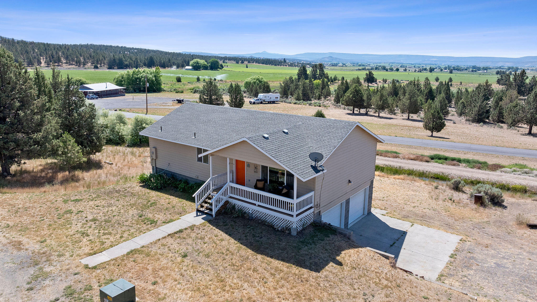 Property Photo: 5670 NW Adams Street OR 97754