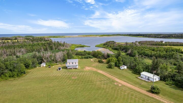 Property Photo:  424 Lakeside Road  PE C0A 1S0 