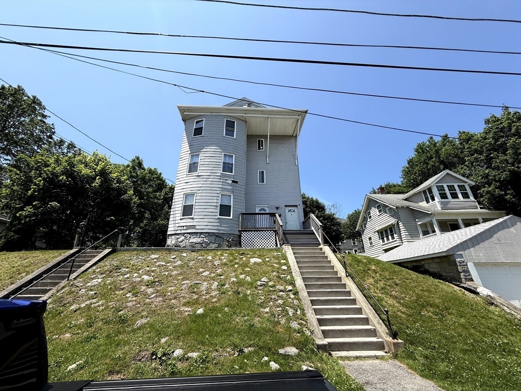 Property Photo: 15 Boardman St MA 01606