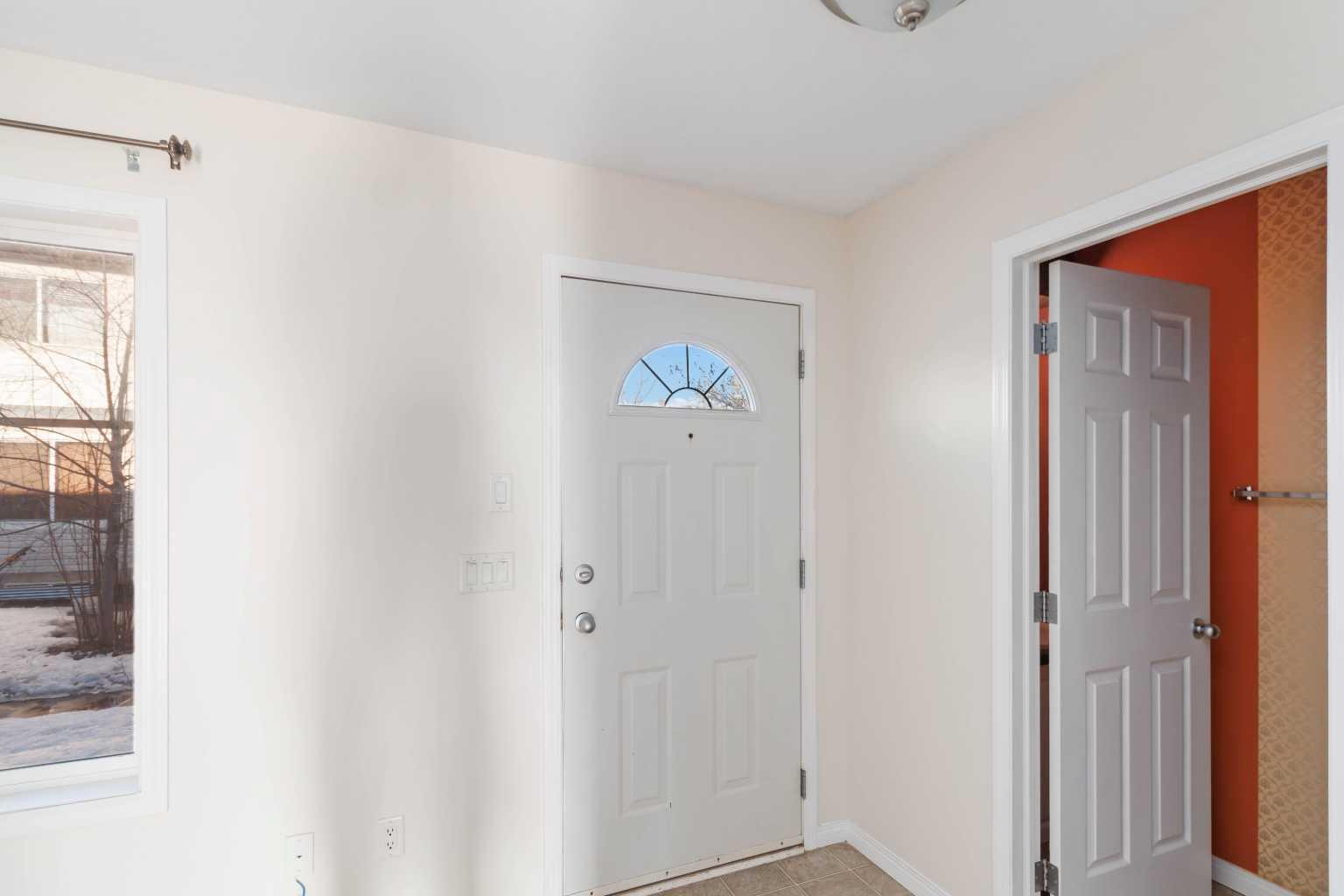 Photo de la propriété: 187 Millennium Gate 26 AB T9K 0P3